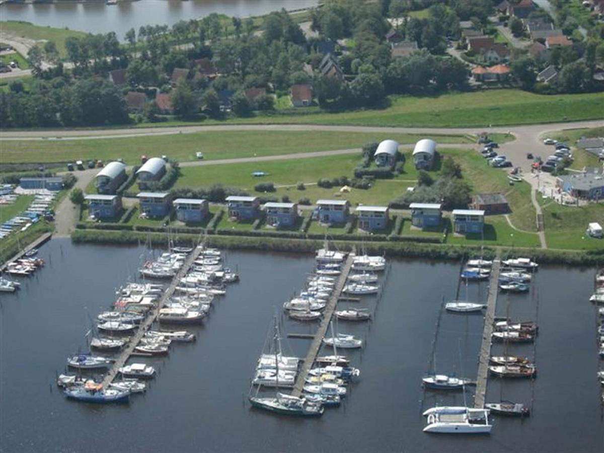 6 Pers. Waterfront Home Seeblick, Equipped Stilt House On The Water Anjum Zewnętrze zdjęcie