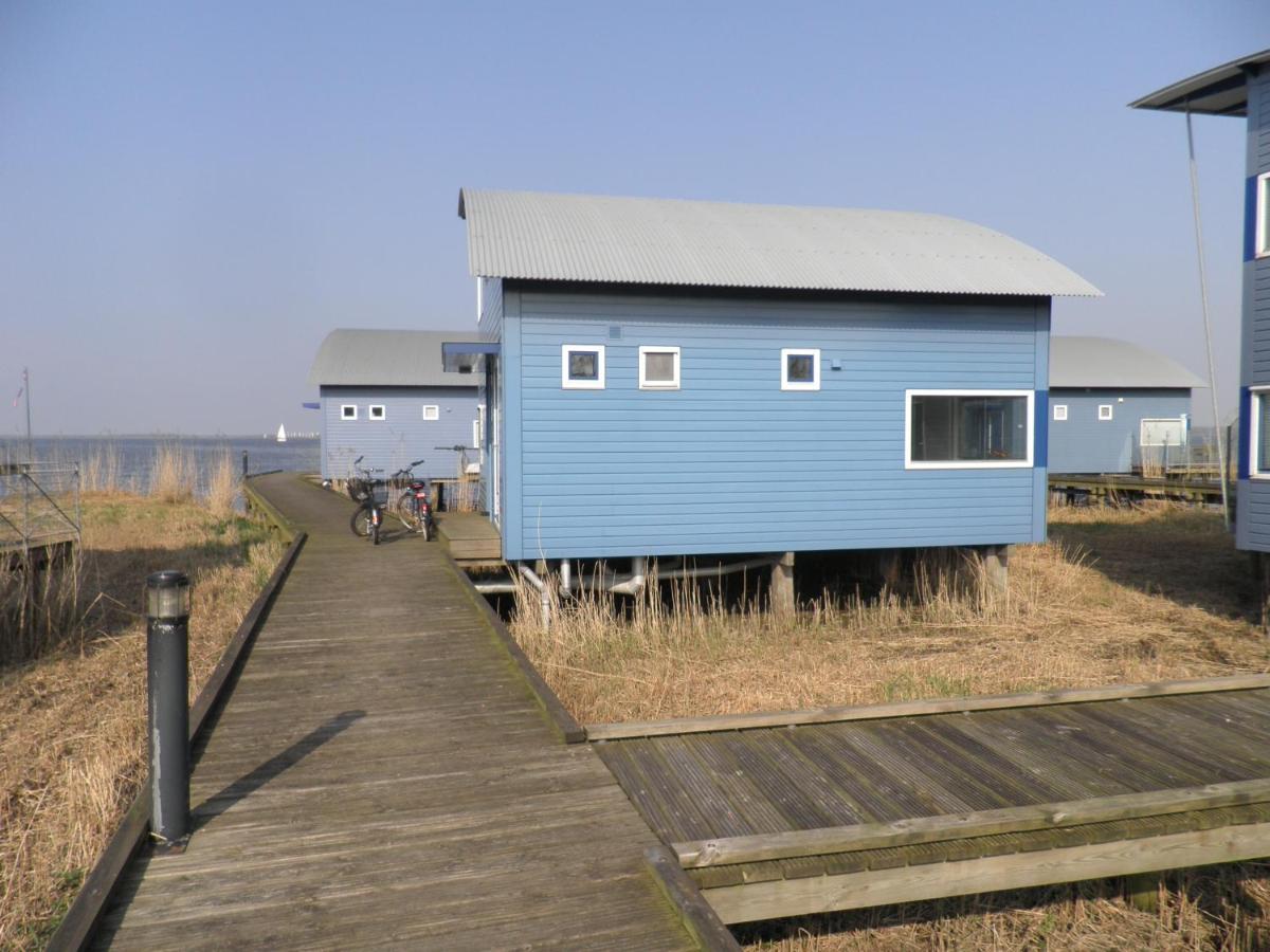 6 Pers. Waterfront Home Seeblick, Equipped Stilt House On The Water Anjum Zewnętrze zdjęcie